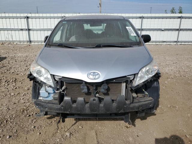 Photo 5 from auction – 2017 TOYOTA SIENNA with VIN 5TDZZ3DC8HS824999
