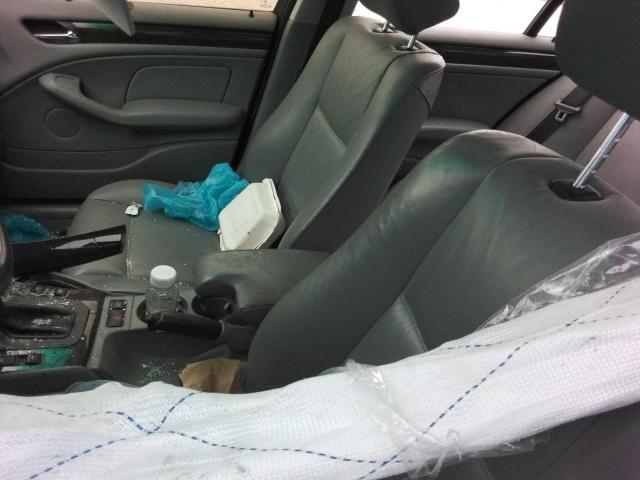 Photo 9 from auction – 2000 BMW 323 I with VIN WBAAM3347YFP73188