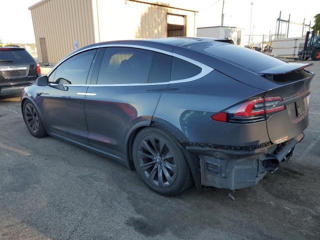 Photo 2 from auction – 2018 TESLA MODEL X with VIN 5YJXCAE25JF128579