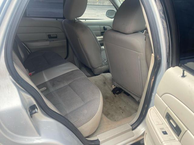 Photo 6 from auction – 2011 FORD CROWN VICT with VIN 2FABP7BV0BX127847