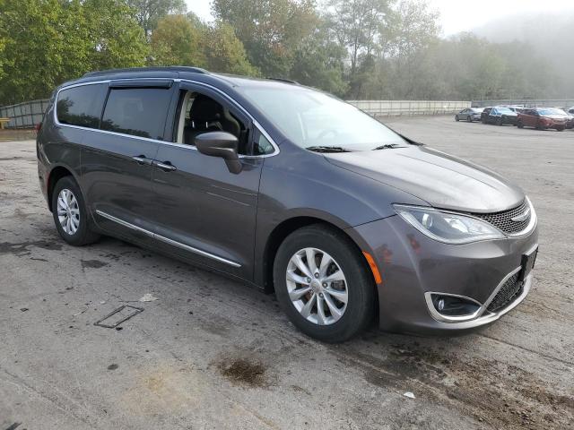 Photo 4 from auction – 2017 CHRYSLER PACIFICA TOURING L with VIN 2C4RC1BG5HR523921