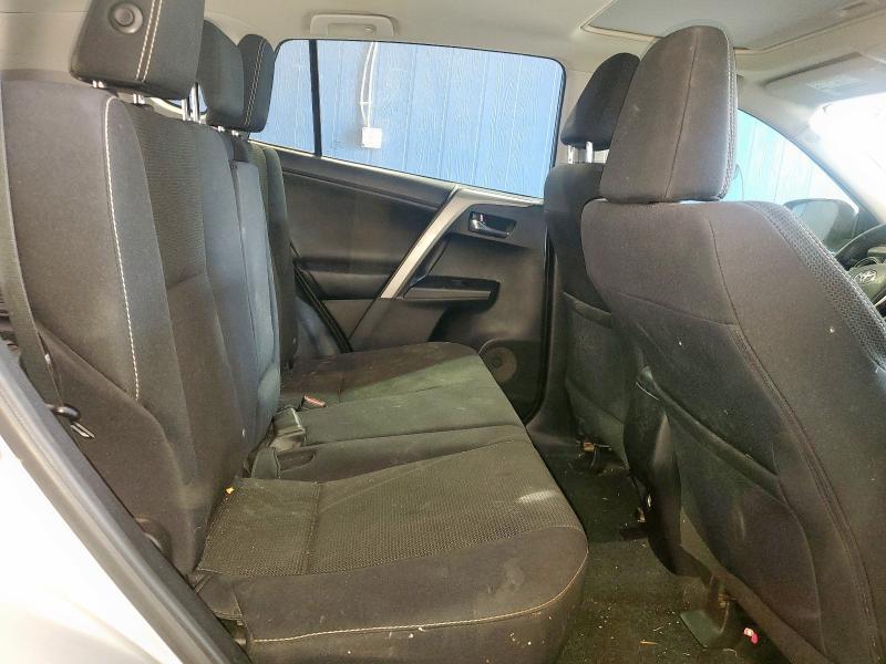 Photo 11 from auction – 2017 TOYOTA RAV4 XLE with VIN 2T3WFREVXHW365973