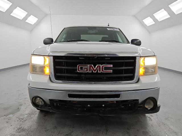 Photo 5 from auction – 2011 GMC SIERRA K15 with VIN 1GTR2VE36BZ277879