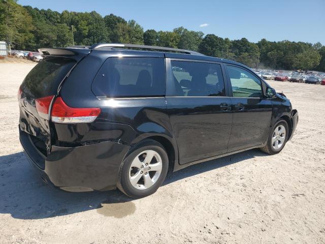 Photo 3 from auction – 2013 TOYOTA SIENNA LE with VIN 5TDKK3DC6DS361924
