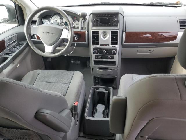 Photo 8 from auction – 2010 CHRYSLER TOWN & COU with VIN 2A4RR5D11AR480175