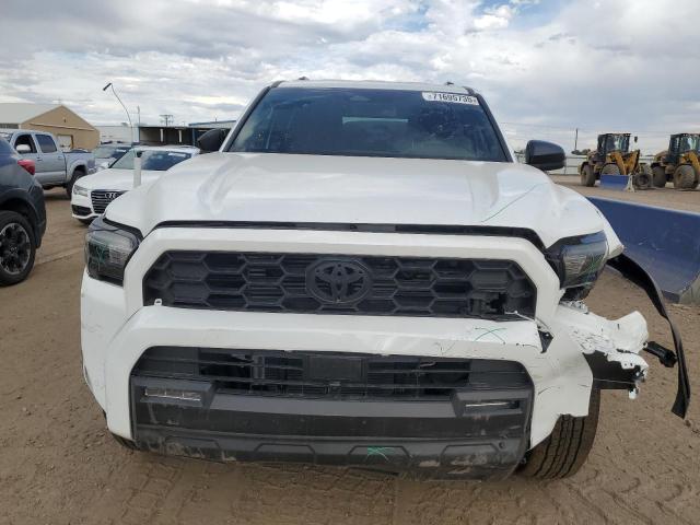 Photo 5 from auction – 2025 TOYOTA 4RUNNER LIMITED with VIN JTEVB5BR5S5002451