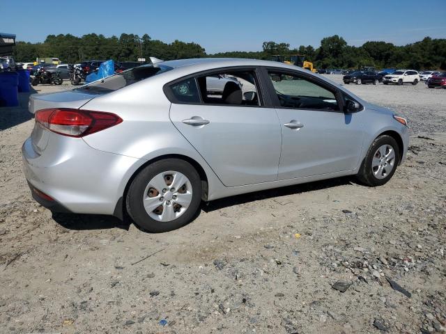 Photo 3 from auction – 2017 KIA FORTE LX with VIN 3KPFK4A71HE063618