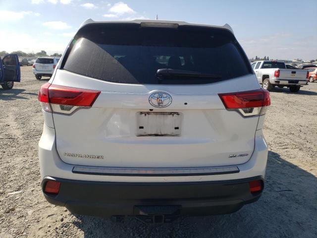 Photo 6 from auction – 2017 TOYOTA HIGHLANDER with VIN 5TDJZRFH3HS515286