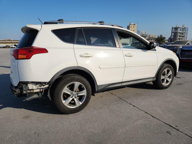 Photo 3 from auction – 2015 TOYOTA RAV4 XLE with VIN JTMWFREV4FJ052137