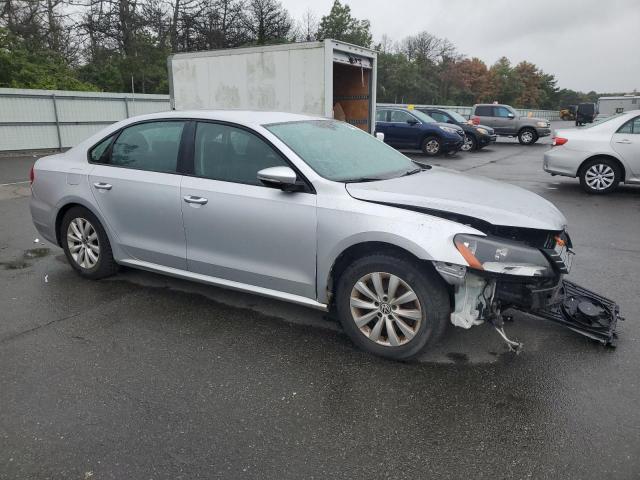Photo 4 from auction – 2012 VOLKSWAGEN PASSAT S with VIN 1VWAP7A30CC026132