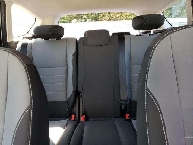 Photo 10 from auction – 2018 FORD ESCAPE S with VIN 1FMCU0F71JUA77147