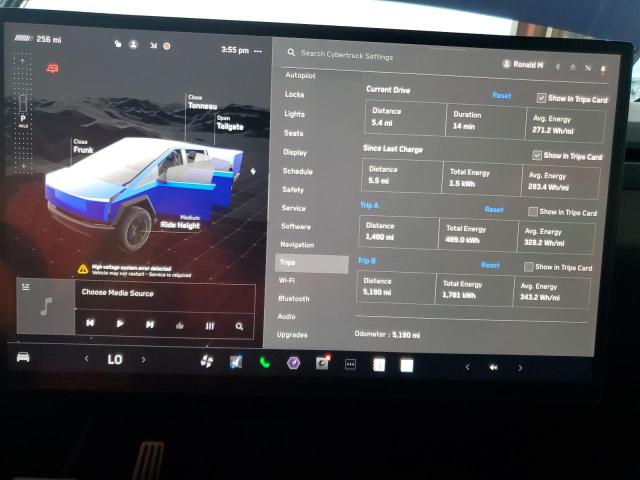 Photo 9 from auction – 2024 TESLA CYBERTRUCK with VIN 7G2CEHED2RA047032