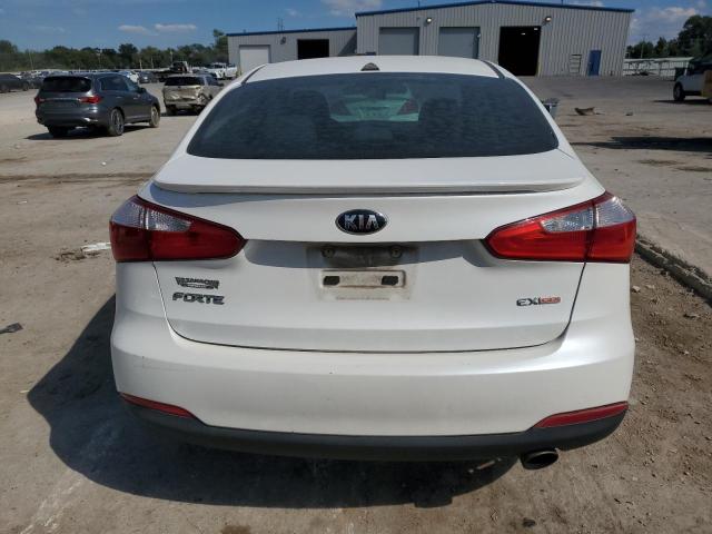 Photo 6 from auction – 2015 KIA FORTE EX with VIN KNAFX4A8XF5272159