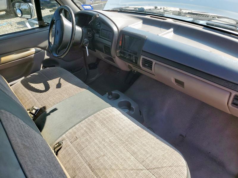 Photo 8 from auction – 1997 FORD F350 with VIN 1FTJF35H8VEC00153