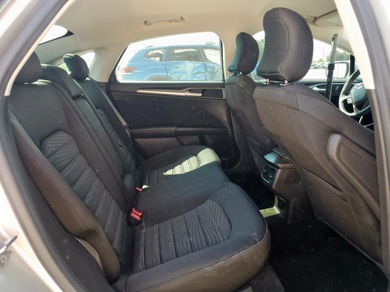 Photo 10 from auction – 2016 FORD FUSION SE with VIN 3FA6P0HD8GR290145