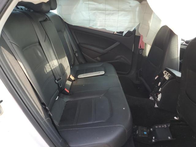 Photo 10 from auction – 2014 VOLKSWAGEN PASSAT S with VIN 1VWAT7A36EC026702