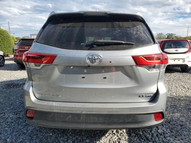 Zdjęcie 6 z aukcji – 2018 TOYOTA HIGHLANDER z VIN 5TDBZRFHXJS909068
