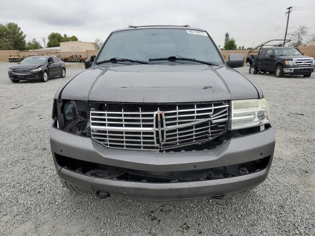 Photo 5 from auction – 2011 LINCOLN NAVIGATOR with VIN 5LMJJ2J56BEJ01212