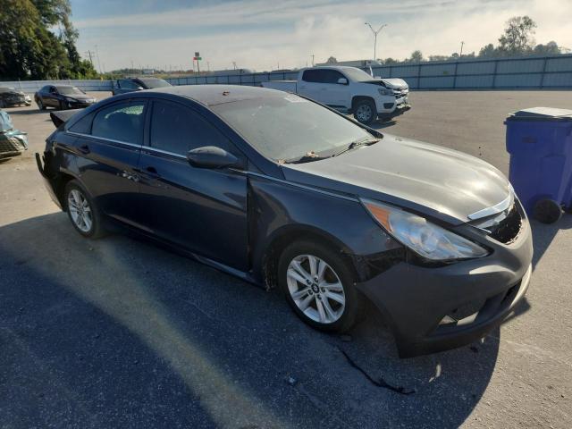Photo 4 from auction – 2014 HYUNDAI SONATA GLS with VIN 5NPEB4AC4EH867279