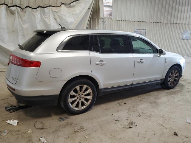 Photo 3 from auction – 2016 LINCOLN MKT with VIN 2LMHJ5FK7GBL00410
