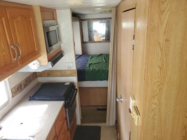 Photo 6 from auction – 2002 WORKHORSE CUSTOM CHASSIS MOTORHOME with VIN 5B4LP57G523350935