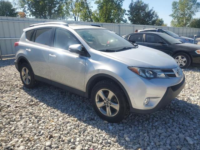 Photo 4 from auction – 2015 TOYOTA RAV4 XLE with VIN JTMRFREV9FD118371