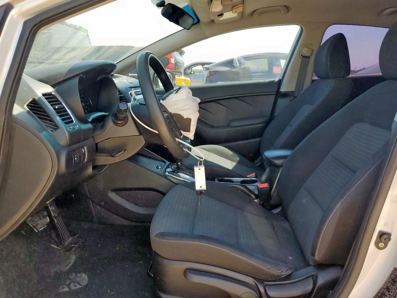 Foto 7 de la subasta – 2017 KIA FORTE LX con VIN 3KPFL4A78HE124248