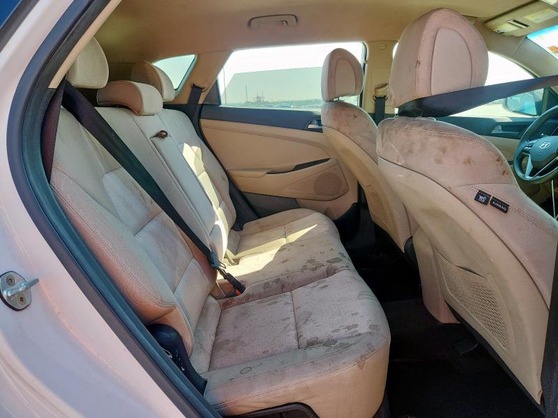 Photo 11 from auction – 2016 HYUNDAI TUCSON with VIN KM8J23A47GU243367