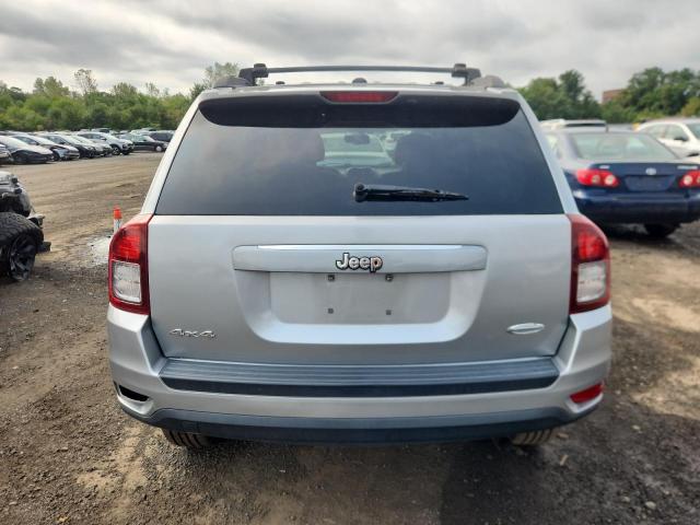Photo 6 from auction – 2017 JEEP COMPASS LATITUDE with VIN 1C4NJDEB1HD105557