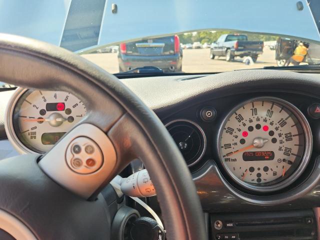 Photo 9 from auction – 2006 MINI COOPER S with VIN WMWRE33576TN28091