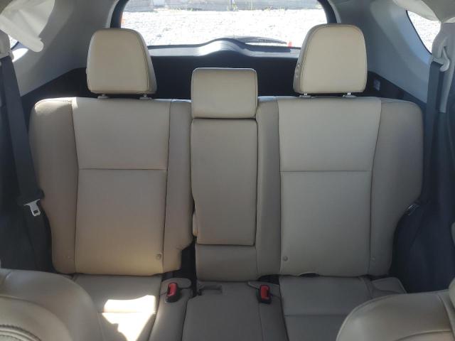 Photo 10 from auction – 2015 TOYOTA RAV4 LIMIT with VIN 2T3YFREV4FW162373