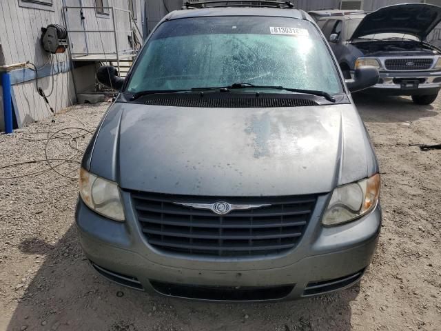 Photo 5 from auction – 2005 CHRYSLER TOWN & COU with VIN 1C4GP45R15B343419