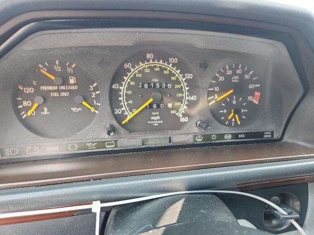Photo 9 from auction – 1995 MERCEDES-BENZ E 320 BASE with VIN WDBEA32E6SC263753