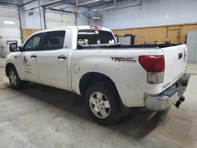 Снимка 2 от търг – 2010 TOYOTA TUNDRA с VIN 5TFDY5F12AX145380