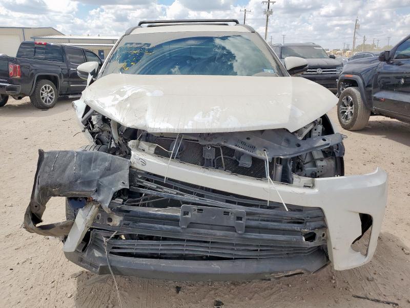 Photo 5 from auction – 2019 TOYOTA HIGHLANDER with VIN 5TDKZRFH9KS354552