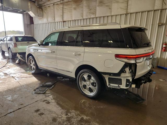 Photo 2 from auction – 2022 LINCOLN NAVIGATOR with VIN 5LMJJ2TT3NEL04218