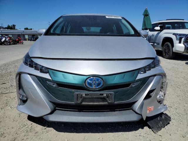 Photo 5 from auction – 2017 TOYOTA PRIUS PRIM with VIN JTDKARFP5H3056797