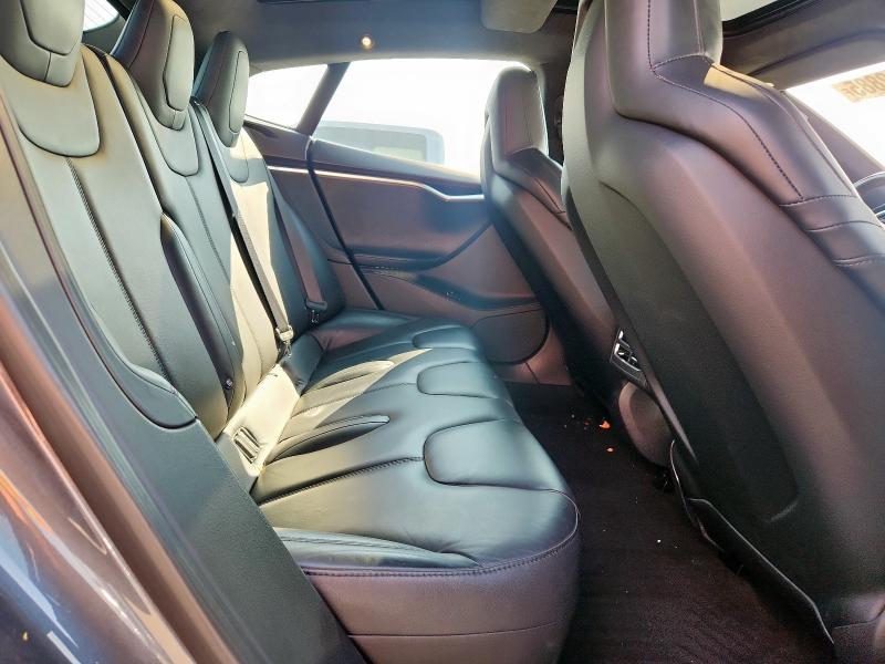Photo 11 from auction – 2015 TESLA MODEL S 85 with VIN 5YJSA1E22FF117238
