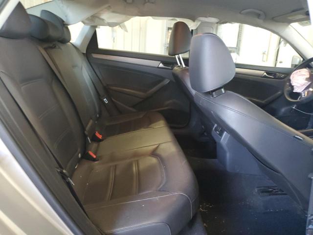 Photo 10 from auction – 2014 VOLKSWAGEN PASSAT SE with VIN 1VWBP7A30EC010133