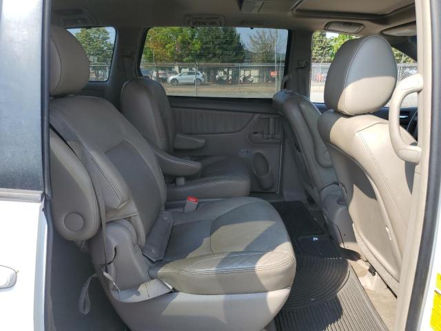 Photo 11 from auction – 2010 TOYOTA SIENNA XLE with VIN 5TDYK4CC2AS312328