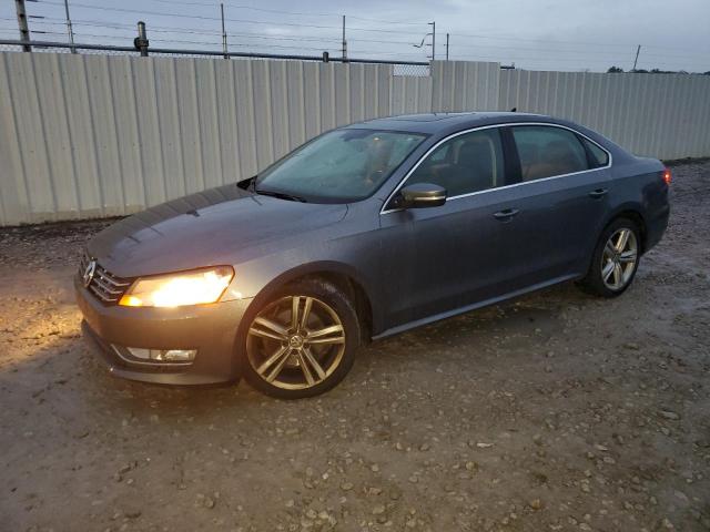 VOLKSWAGEN PASSAT SE 2013 with VIN 1VWBM7A38DC024899 - Photo from auction