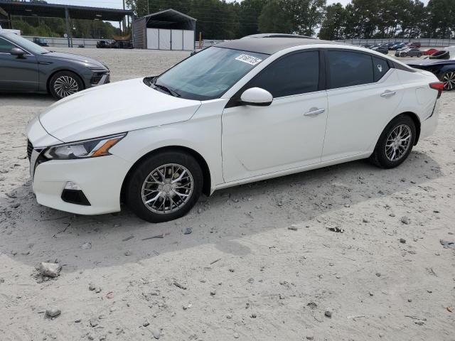 NISSAN ALTIMA S 2019 with VIN 1N4BL4BV8KC250318 - Photo from auction