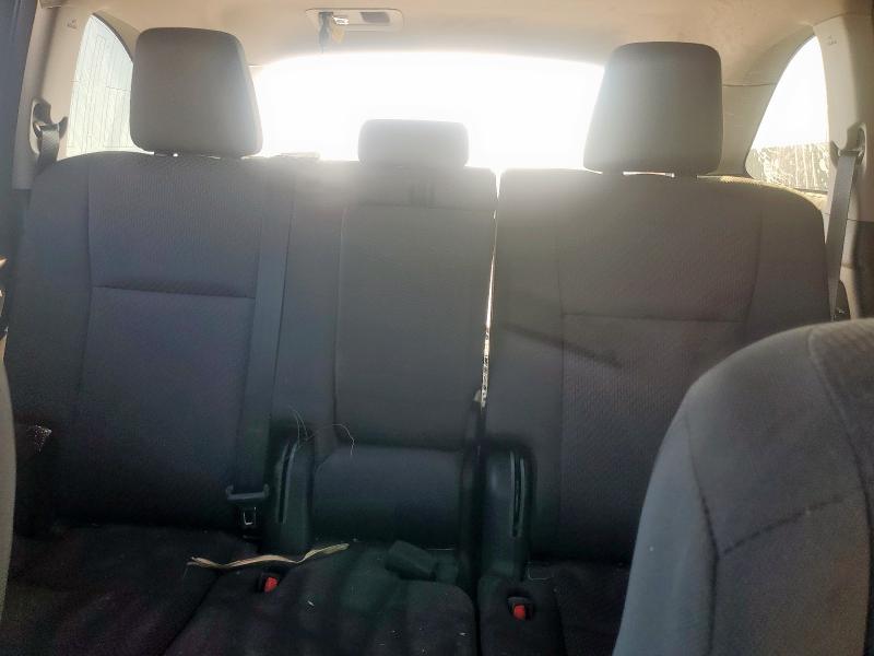 Photo 10 from auction – 2018 TOYOTA HIGHLANDER with VIN 5TDZZRFH4JS252105
