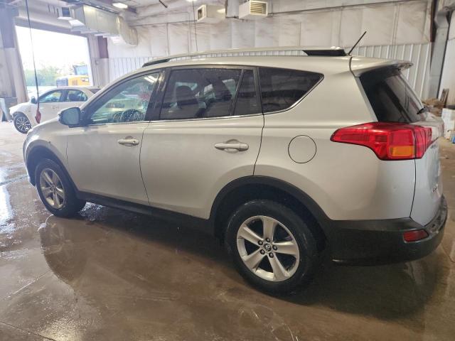 Photo 2 from auction – 2015 TOYOTA RAV4 XLE with VIN 2T3RFREVXFW319005