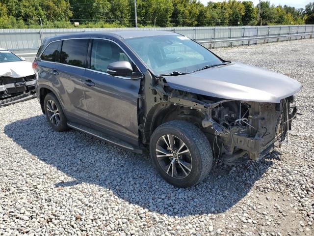 Photo 4 from auction – 2017 TOYOTA HIGHLANDER with VIN 5TDZZRFH1HS228225