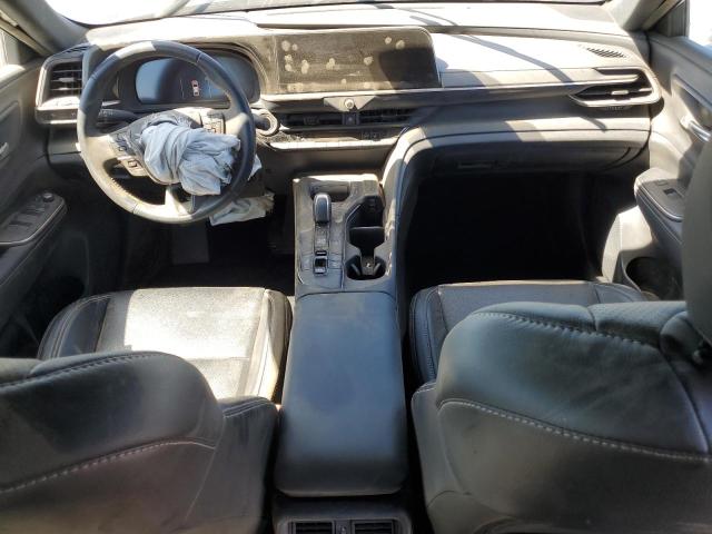 Photo 8 from auction – 2023 TOYOTA CROWN XLE with VIN JTDAAAAF4P3006371