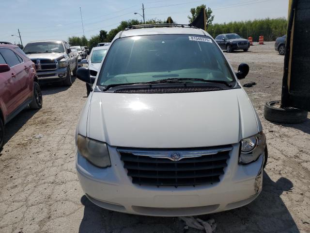 Photo 5 from auction – 2005 CHRYSLER TOWN & COU with VIN 2C4GP54L65R472969