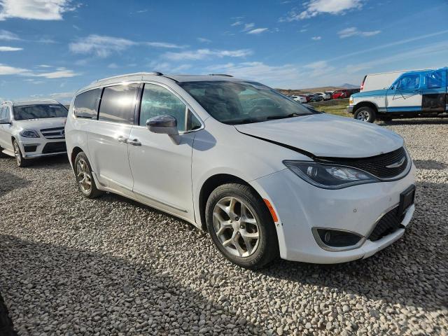 Photo 4 from auction – 2017 CHRYSLER PACIFICA L with VIN 2C4RC1GG1HR778820