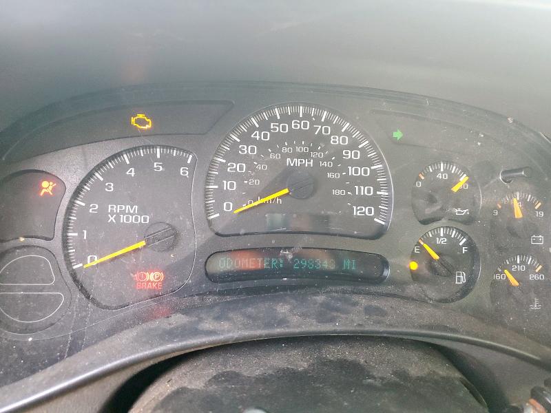 Photo 9 from auction – 2005 CHEVROLET SILVERADO with VIN 2GCEC13T751343604