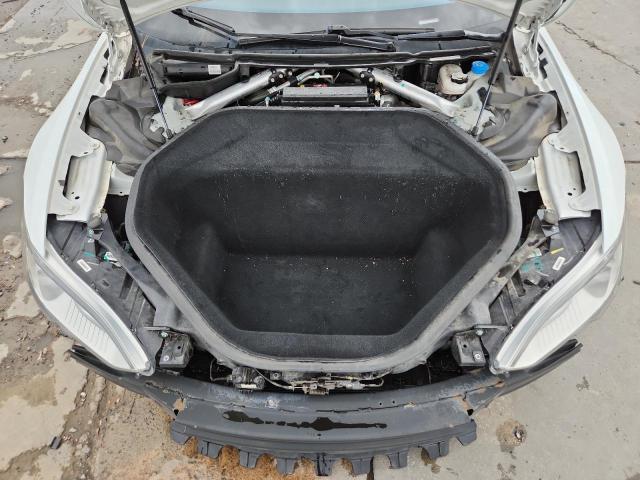 Photo 11 from auction – 2016 TESLA MODEL S with VIN 5YJSA1E27GF127572